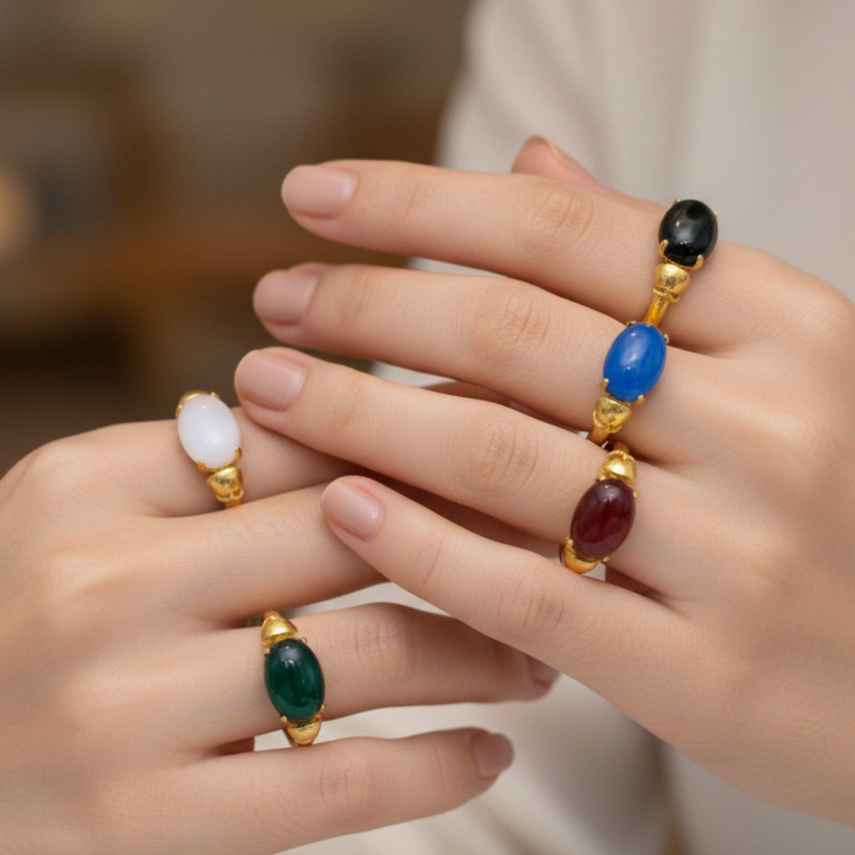 Pompeii rings with natural stones made of 925 silver and 18K gold plated worn