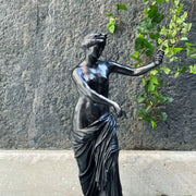 Venere Afrodite in bronzo di Capua, prospettiva laterale