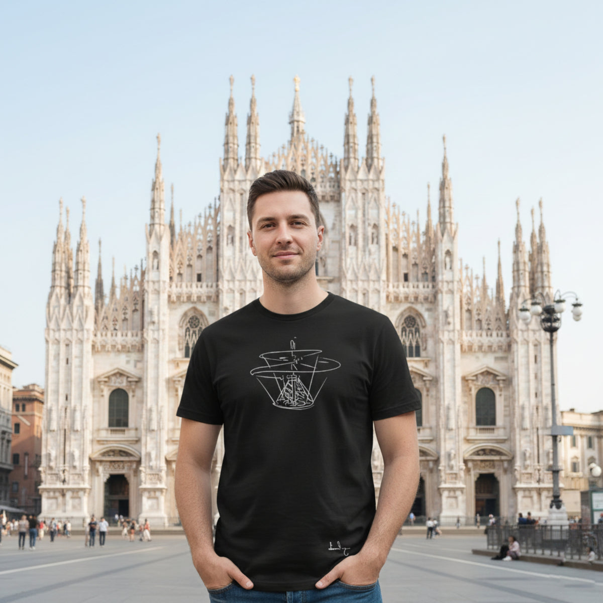 Camiseta negra con diseño de la Máquina Voladora de Da Vinci.