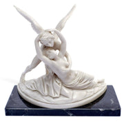 Amore e Psiche: riproduzione della scultura in marmo di Canova.