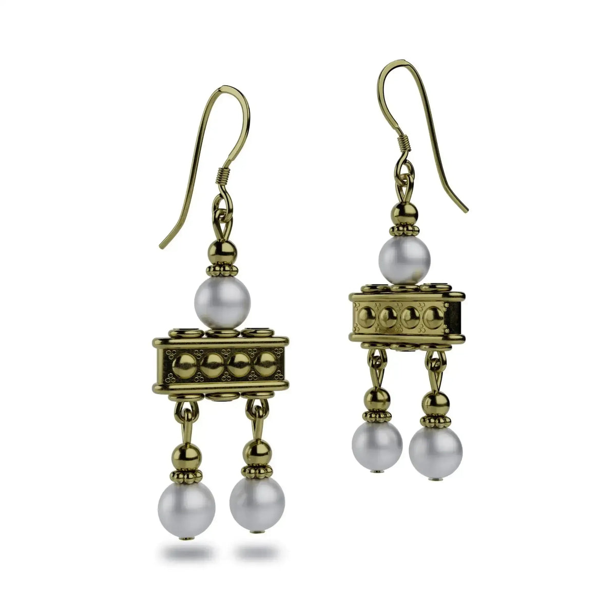 Pompeian jewelry: crotalia earrings