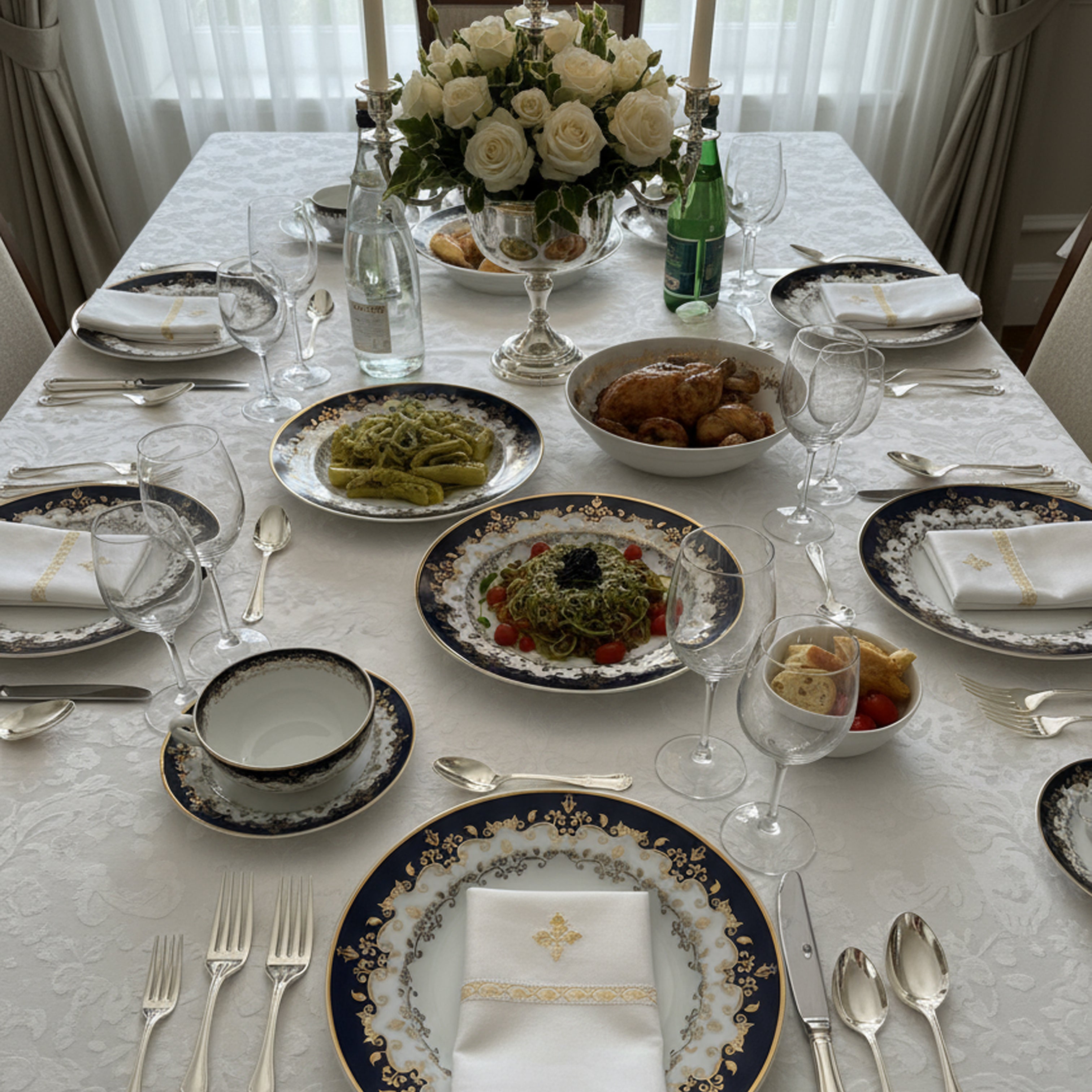 Set di Piatti in Porcellana di Capodimonte – Collezione Reale