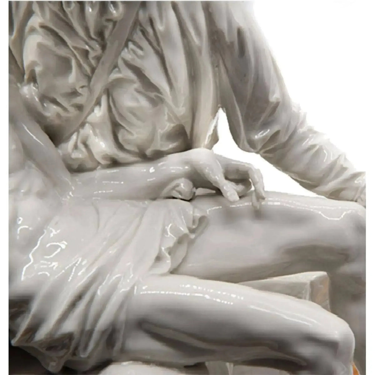 La Pietà de Michel-Ange : icône de l'art en porcelaine de Capodimonte