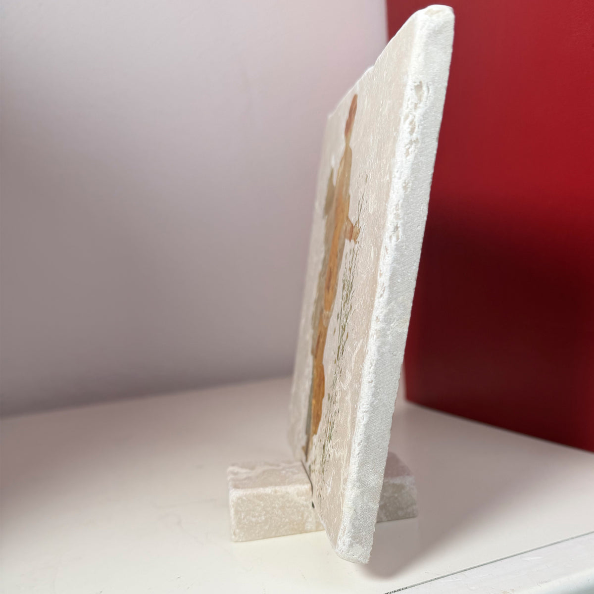 Marble ring holder