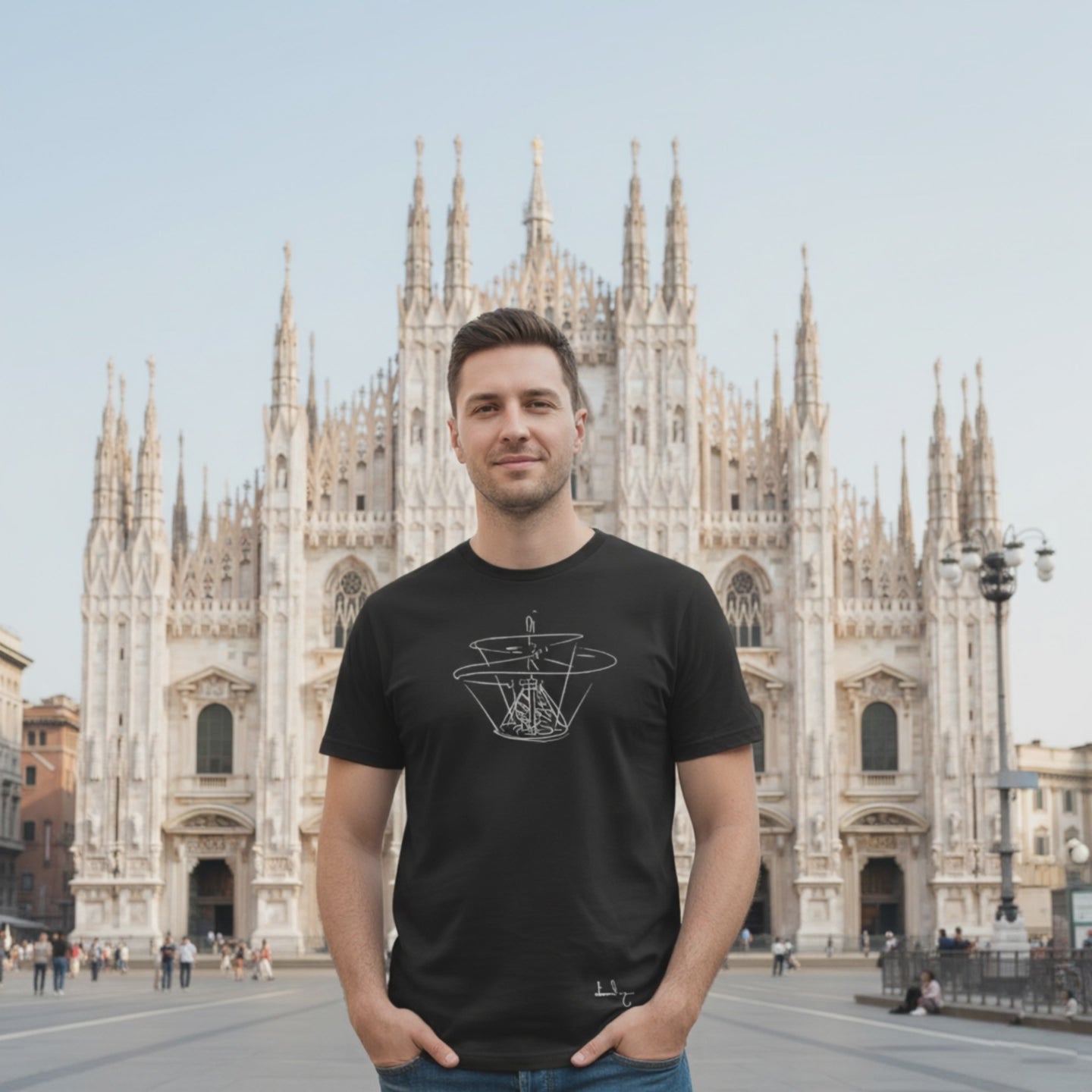 T-shirt nera con disegno della Macchina Volante di Da Vinci.
