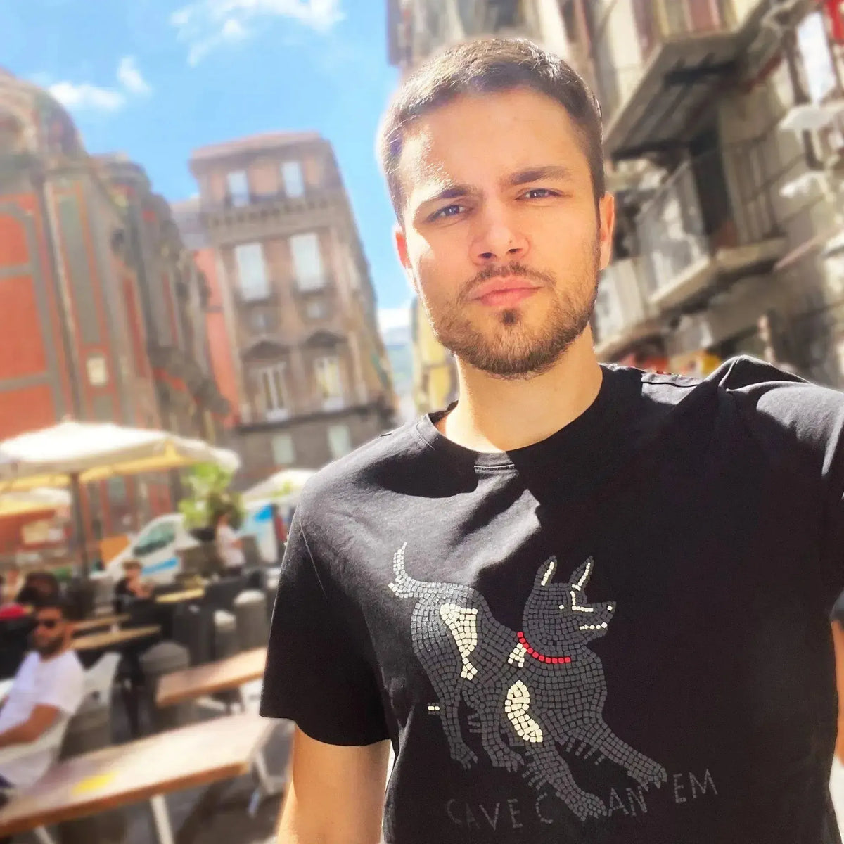 T-shirt Cave Canem