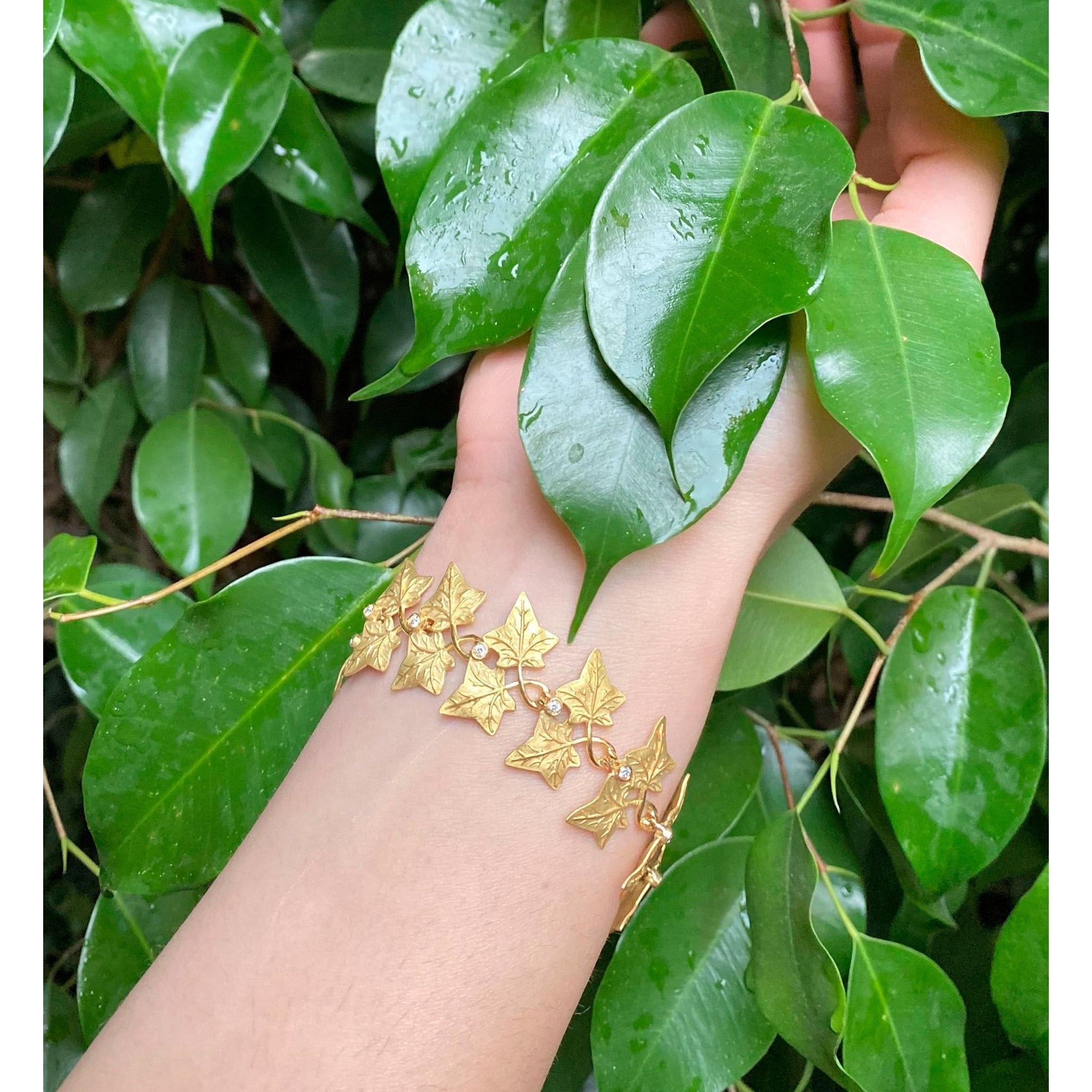 Ivy leaf hotsell bracelet