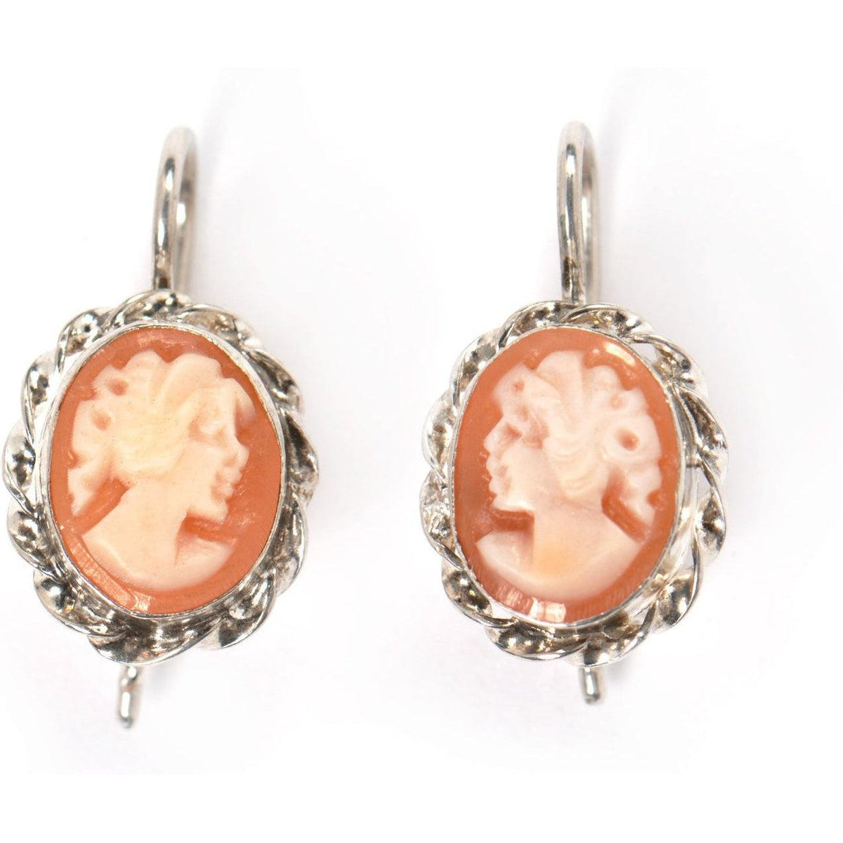 Silver earrings with cameo